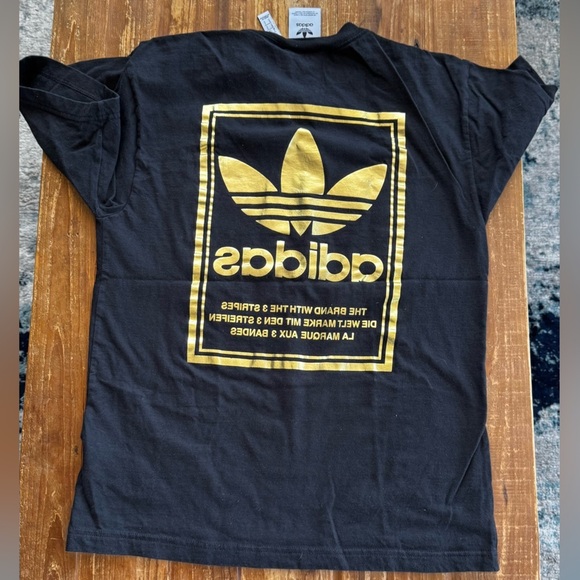 AdiClub Exclusive Adidas Originals foil tee shirt - Picture 2 of 3